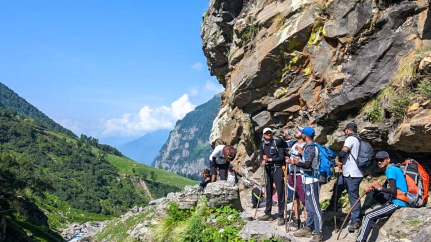 Hampta Pass Trek Itinerary: Your Day-by-Day Trekking Plan