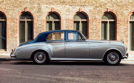 Experience Luxury Travel with a Chauffeur Service in Paris, France